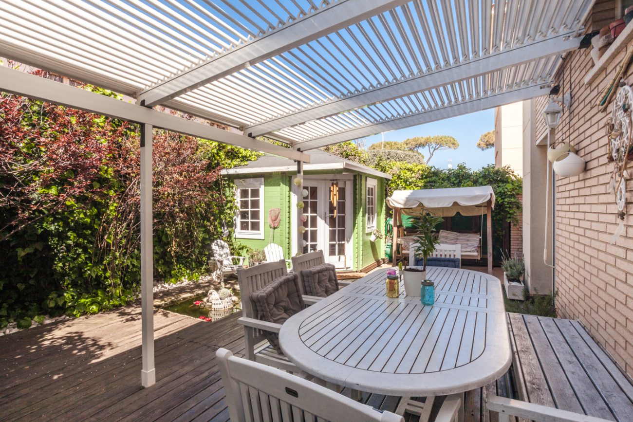 Townhouse with sea views in Castelldefels
