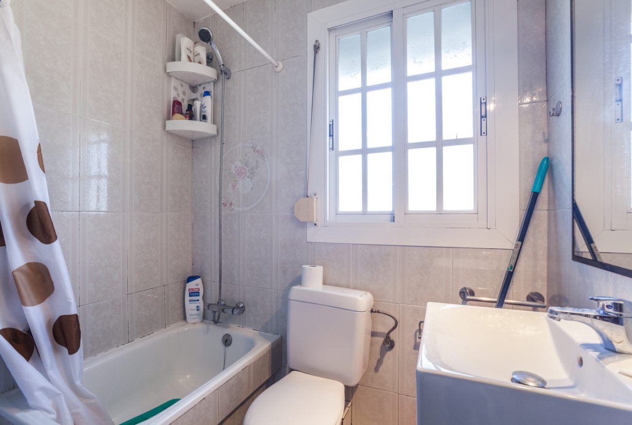 Light apartment in Gavá