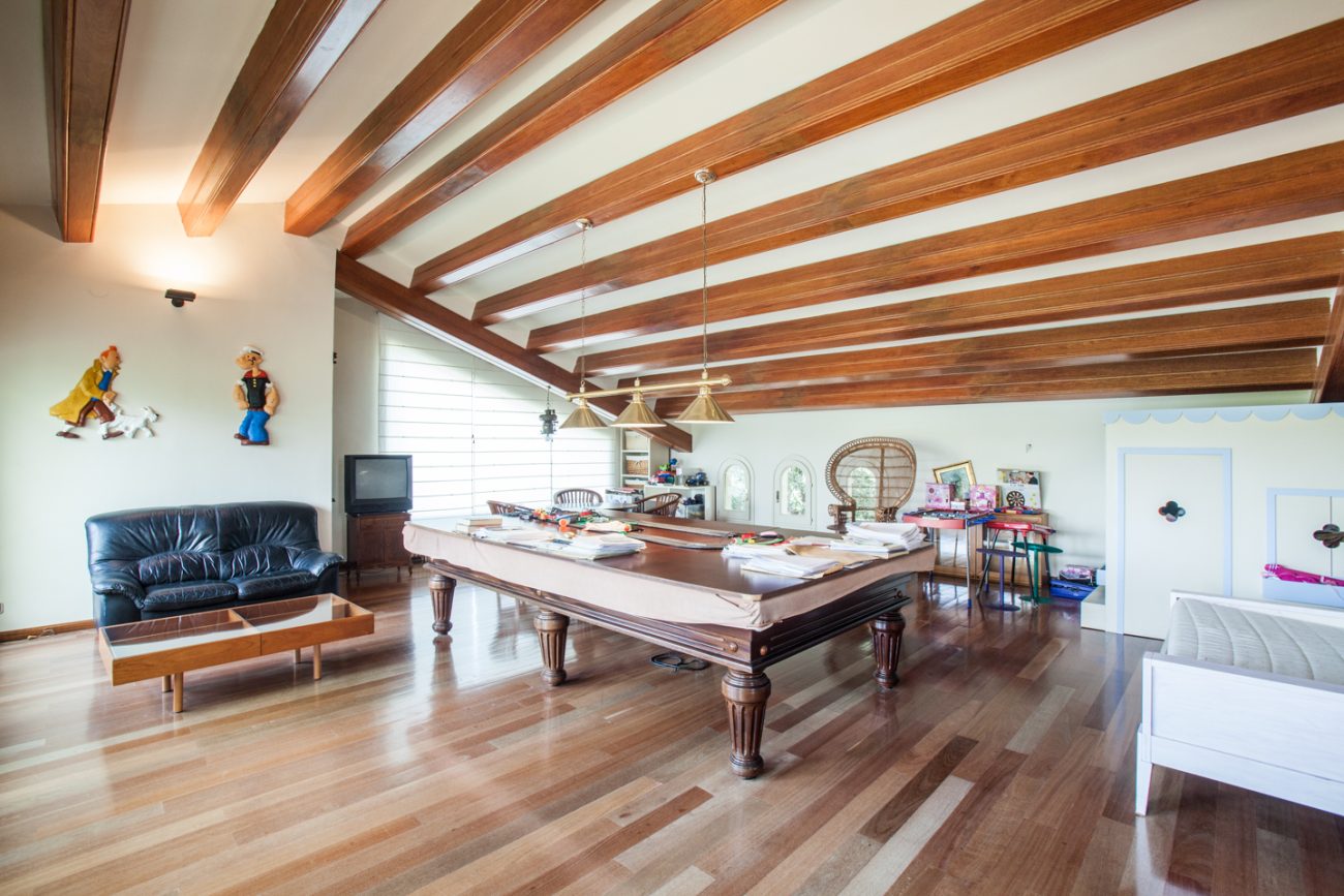 Large house with impressive garden