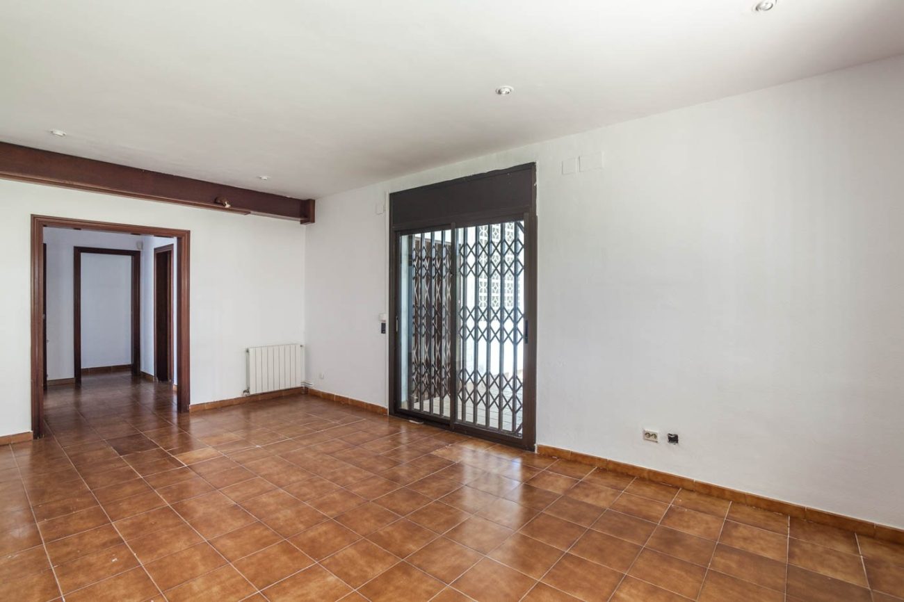 Large house in the best area of Castelldefels
