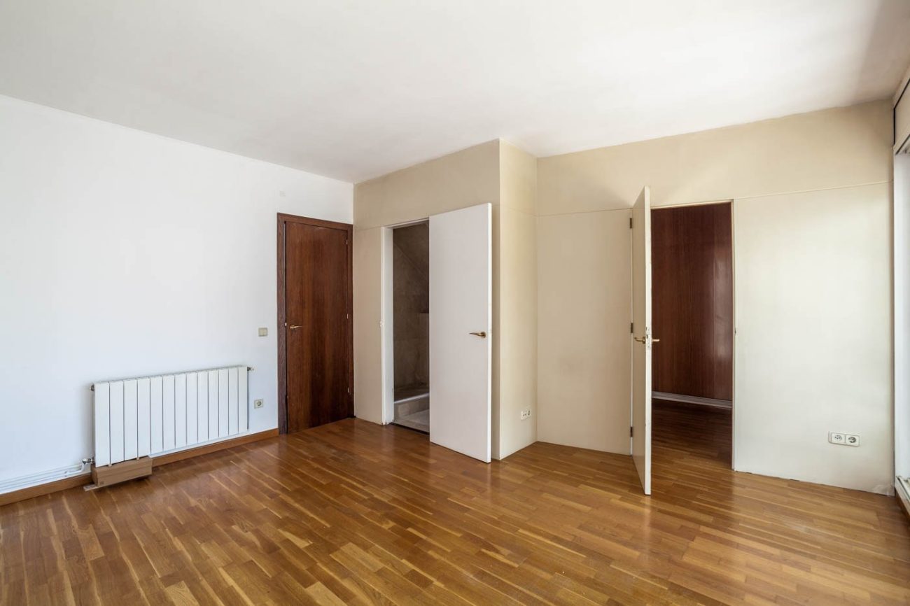 Large house in the best area of Castelldefels