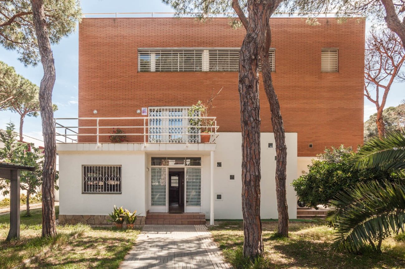 Large house in the best area of Castelldefels