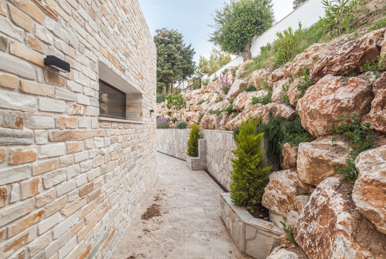 New house with sea views in private residential complex