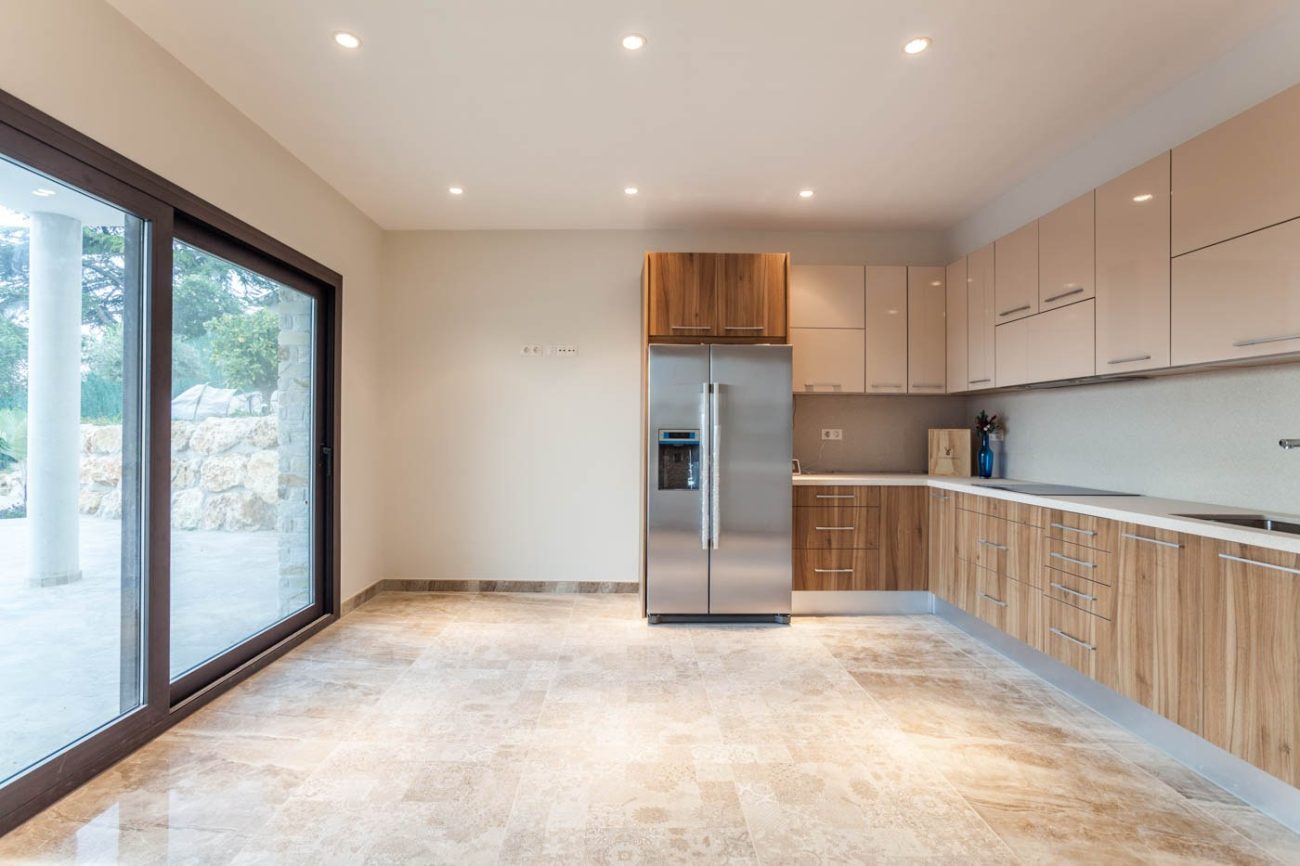 New house with sea views in private residential complex