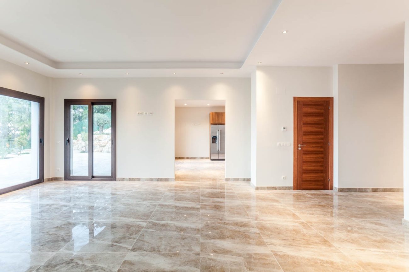 New house with sea views in private residential complex