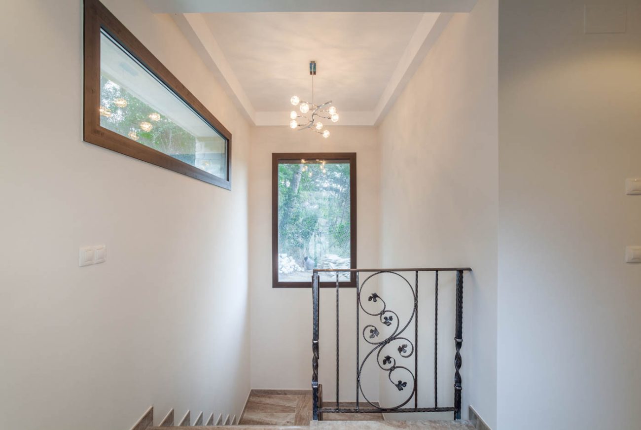 New house with sea views in private residential complex