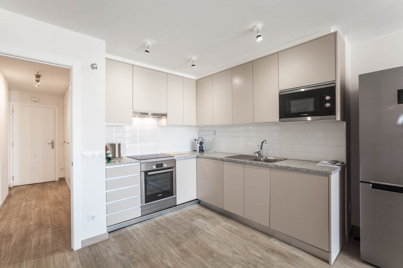 Refurbished flat 200 metres from Sant Pol beach