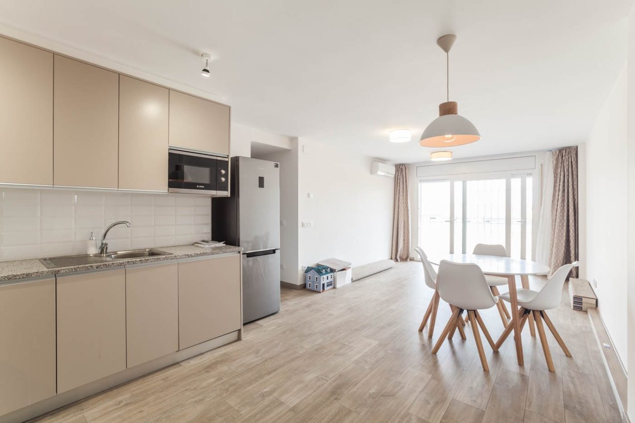 Refurbished flat 200 metres from Sant Pol beach