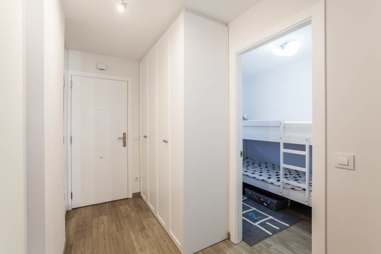 Refurbished flat 200 metres from Sant Pol beach