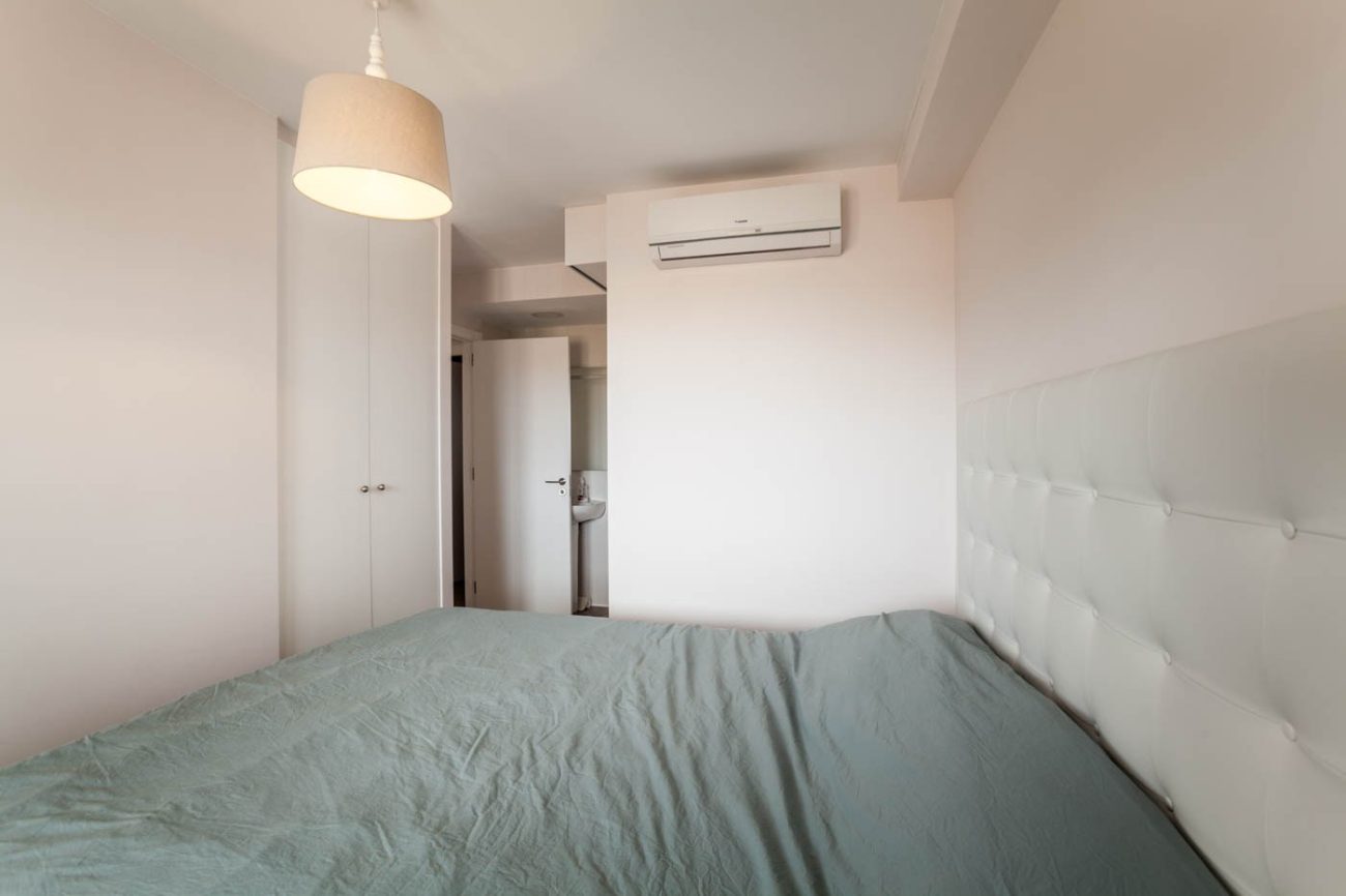Refurbished flat 200 metres from Sant Pol beach