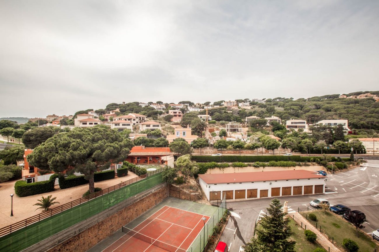 Refurbished flat 200 metres from Sant Pol beach