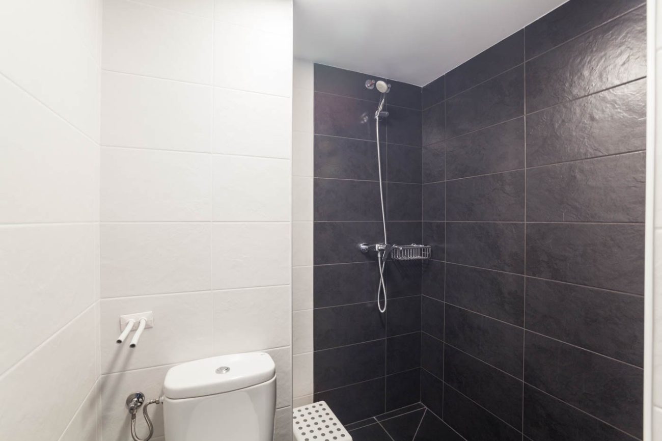 Refurbished flat 200 metres from Sant Pol beach
