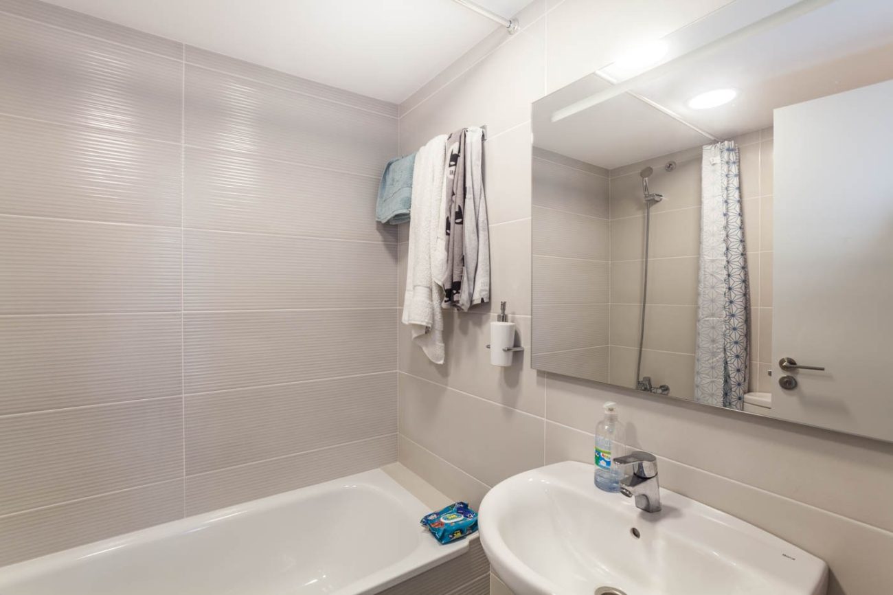 Refurbished flat 200 metres from Sant Pol beach