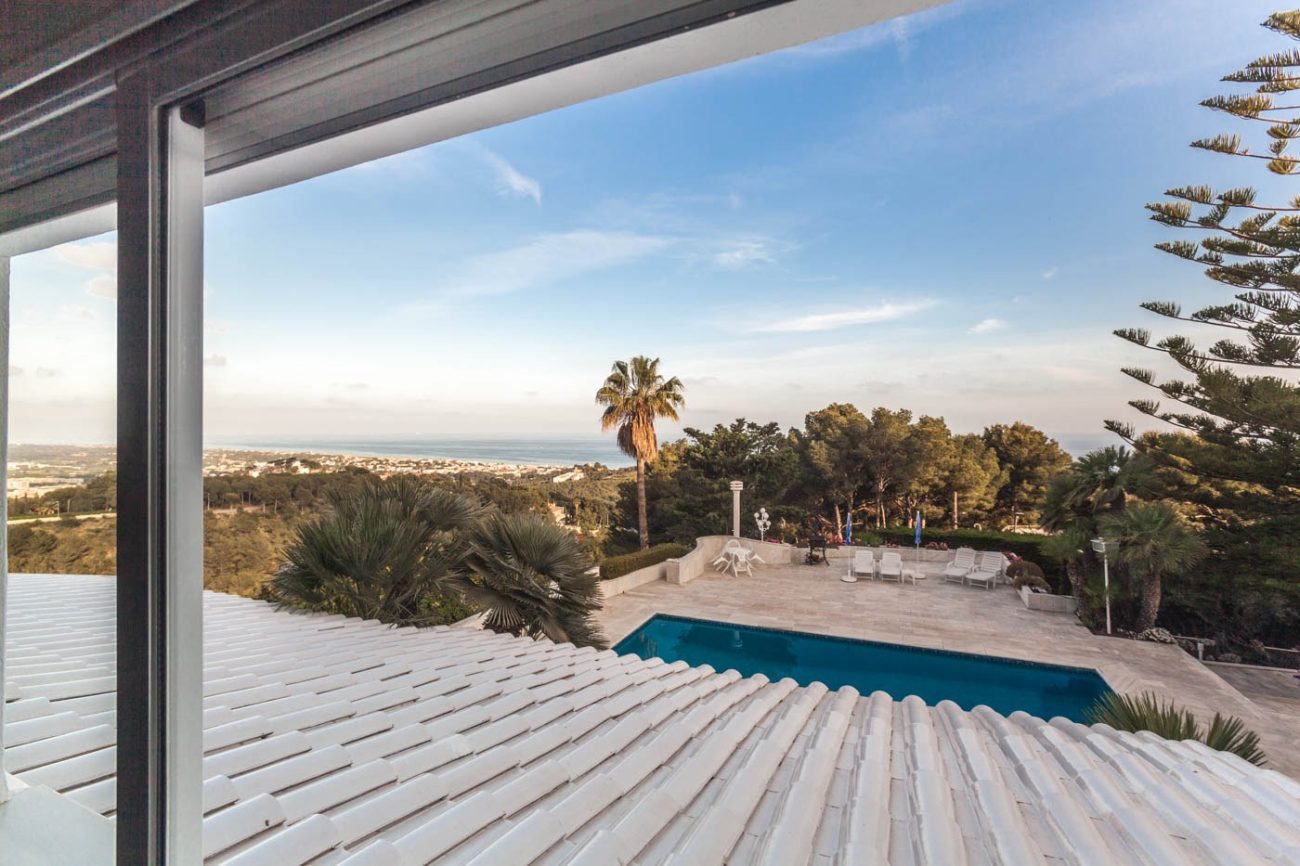 Majestic house with spectacular views of Castelldefels