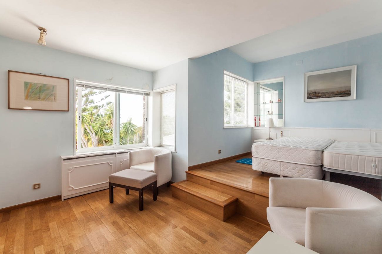 Majestic house with spectacular views of Castelldefels