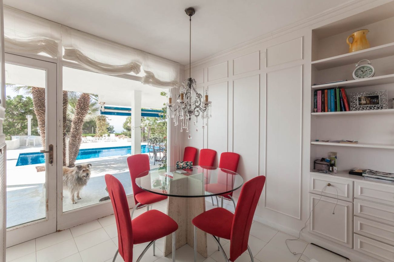 Majestic house with spectacular views of Castelldefels