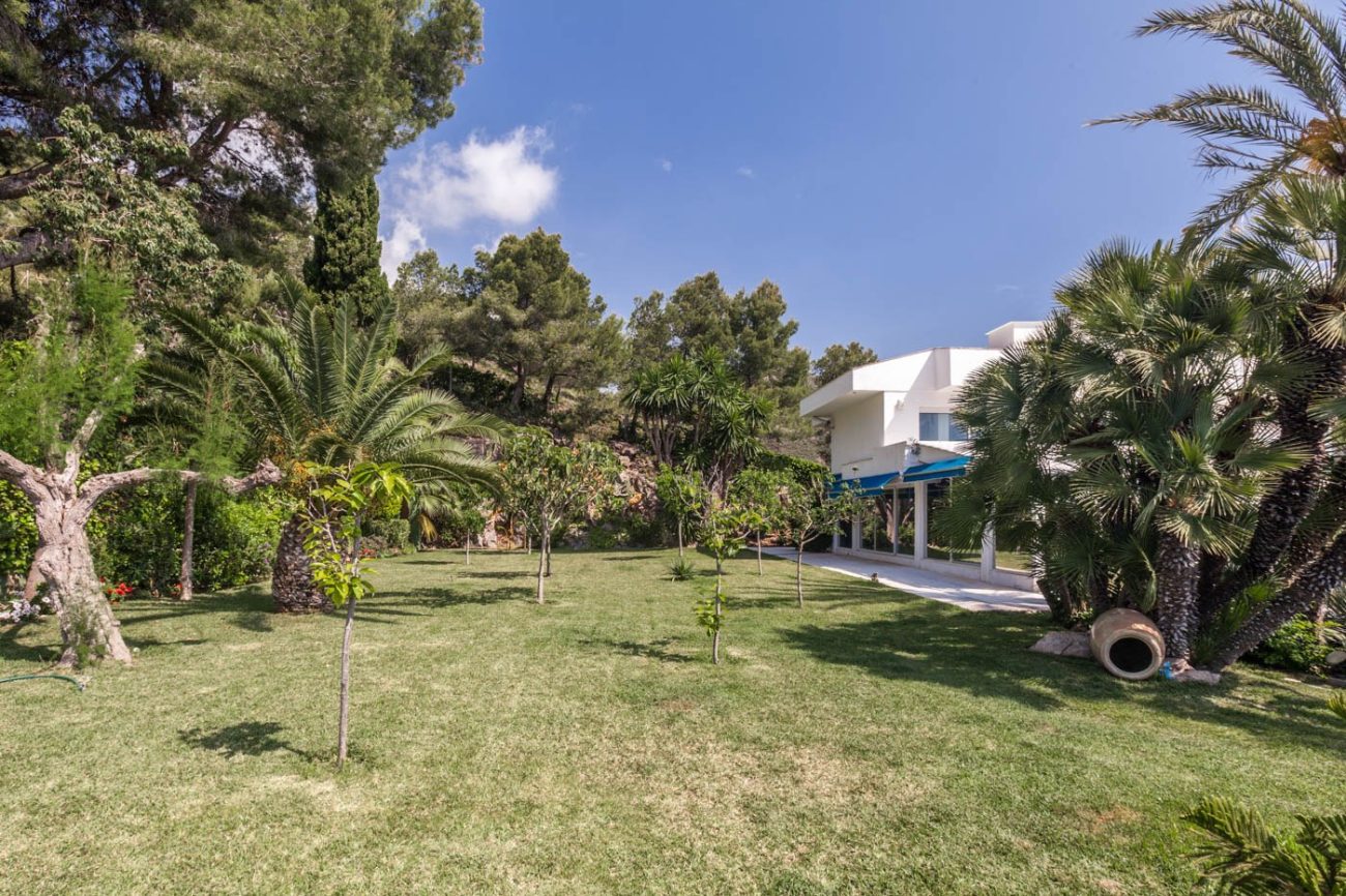 Majestic house with spectacular views of Castelldefels