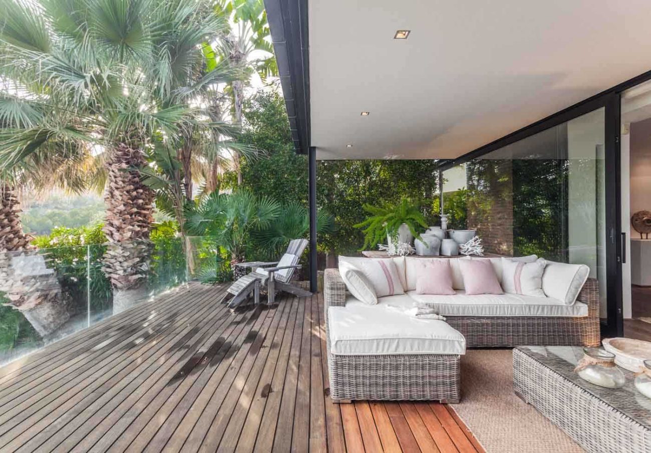 Sea view house in Castelldefels — cozy design with terraces and pool