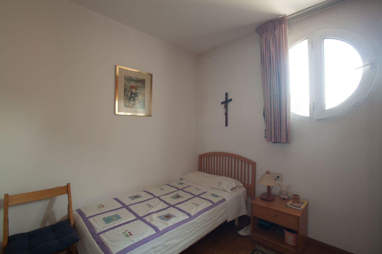 Large house to be refurbished in Gava Mar