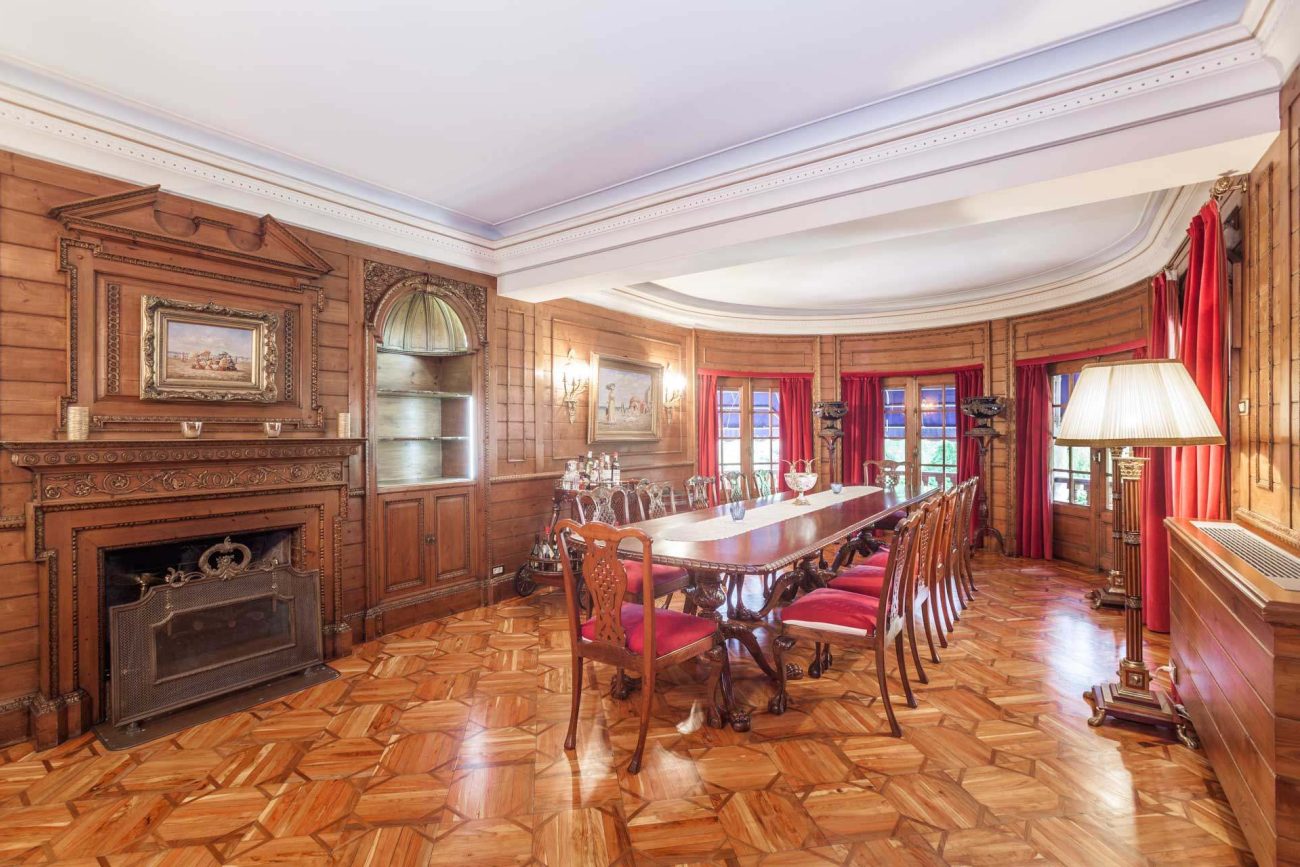 Spectacular mansion close to the beach in Sitges