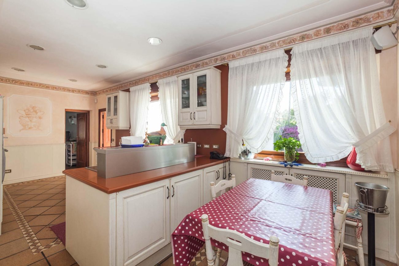 Spectacular mansion close to the beach in Sitges