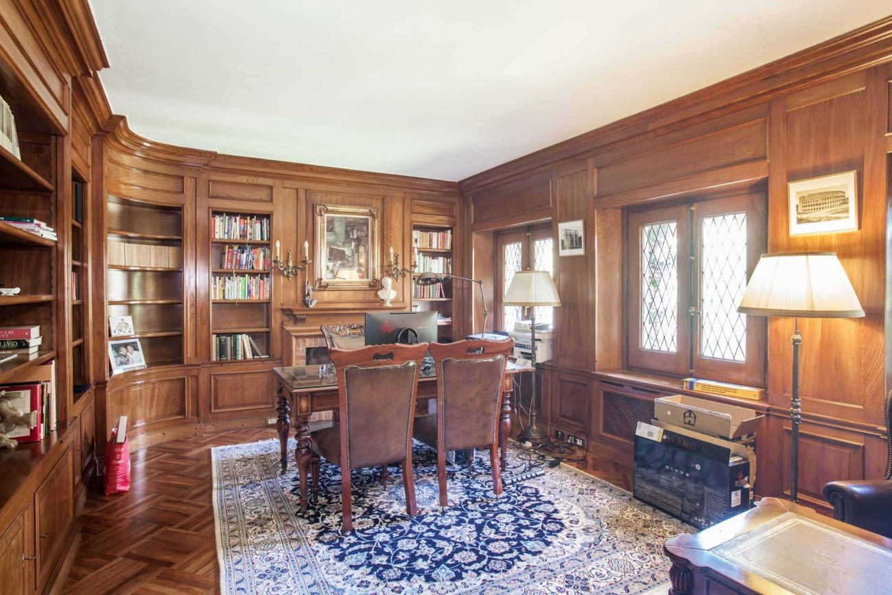 Spectacular mansion close to the beach in Sitges