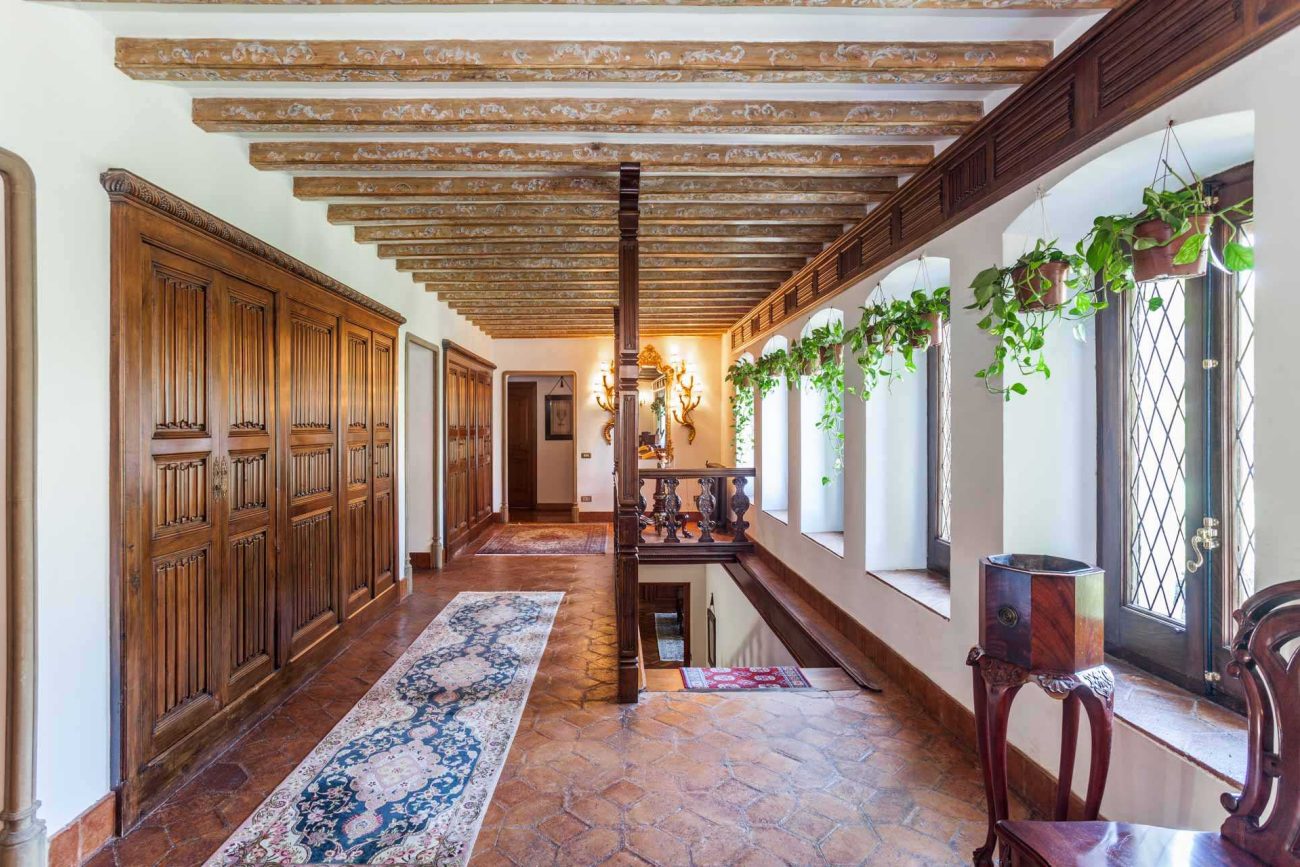 Spectacular mansion close to the beach in Sitges