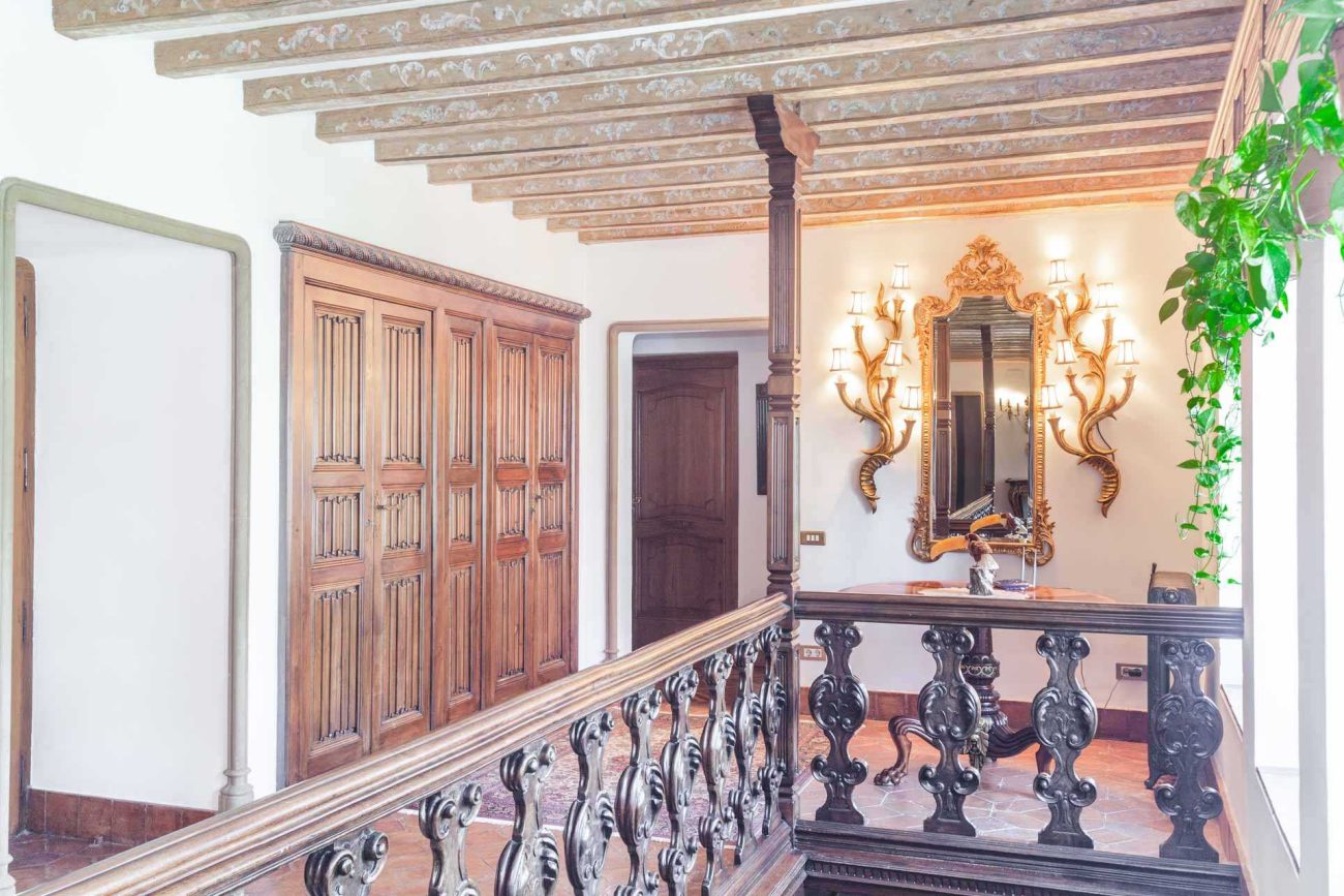 Spectacular mansion close to the beach in Sitges