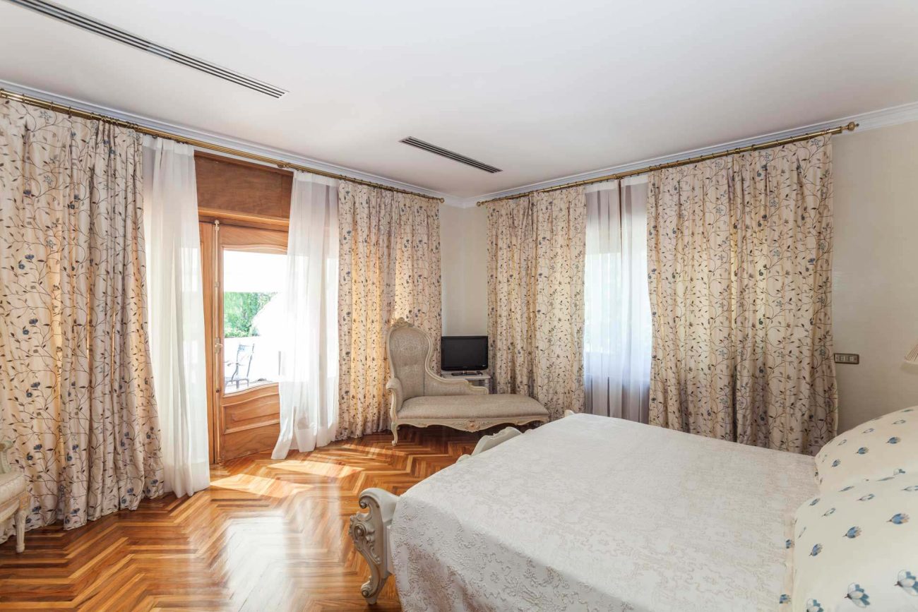 Spectacular mansion close to the beach in Sitges
