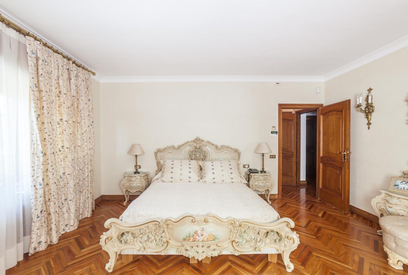 Spectacular mansion close to the beach in Sitges