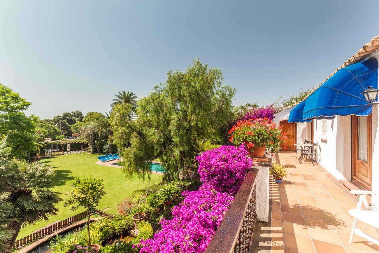 Spectacular mansion close to the beach in Sitges