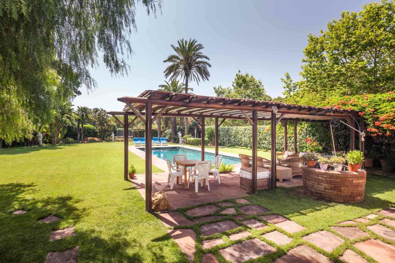 Spectacular mansion close to the beach in Sitges