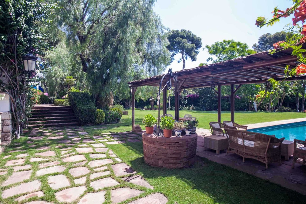 Spectacular mansion close to the beach in Sitges