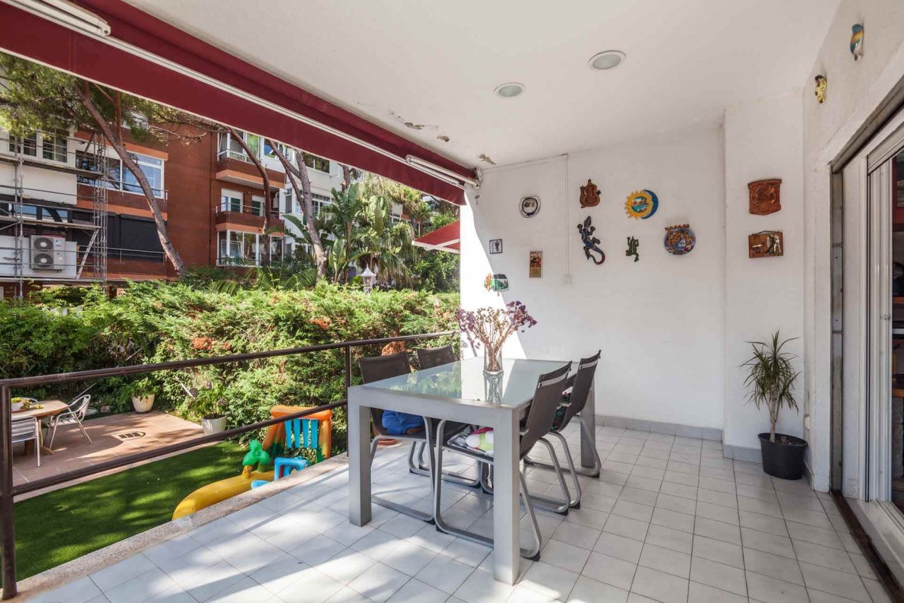Townhouse with plot in Gavà
