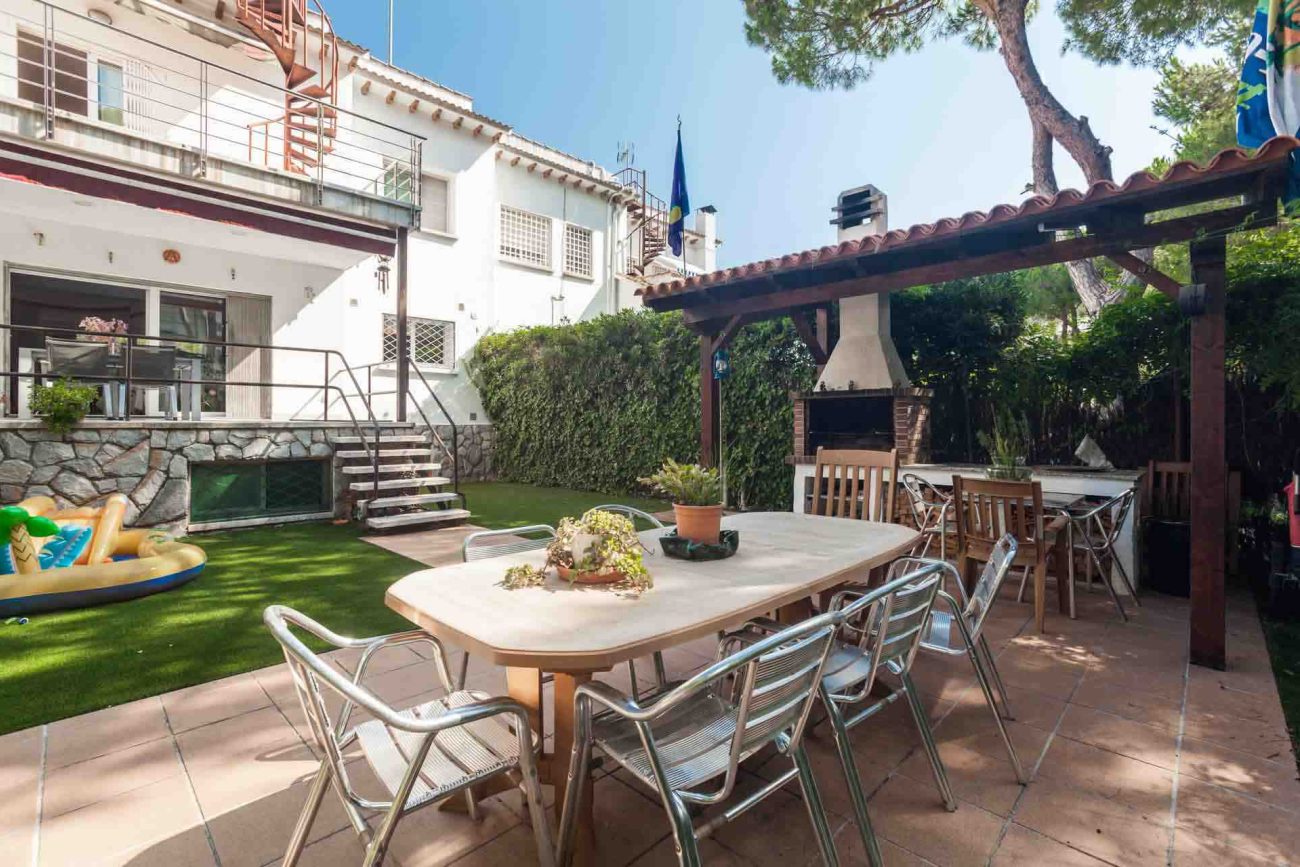 Townhouse with plot in Gavà