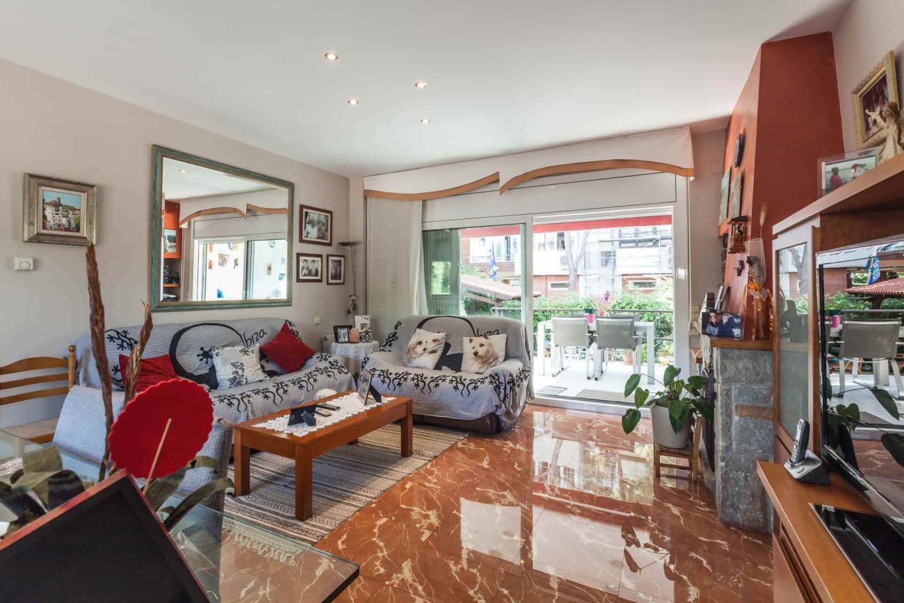 Townhouse with plot in Gavà