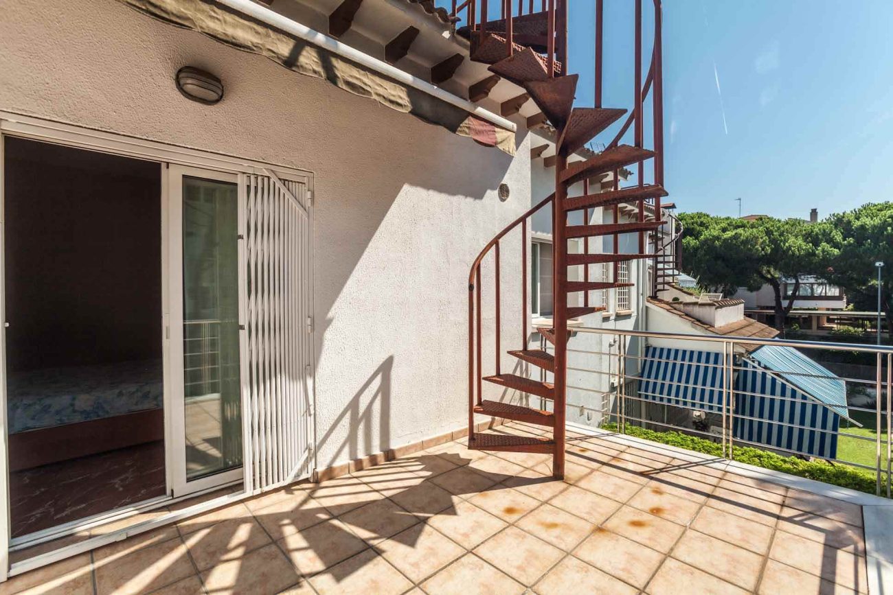 Townhouse with plot in Gavà