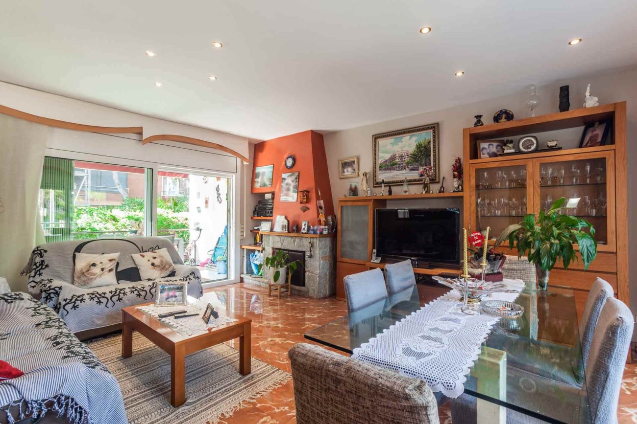 Townhouse with plot in Gavà