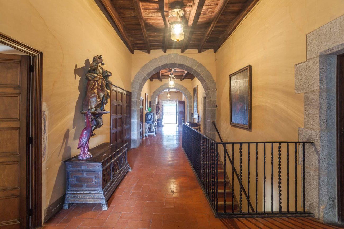 Large Masia of the XVI century in Maresme