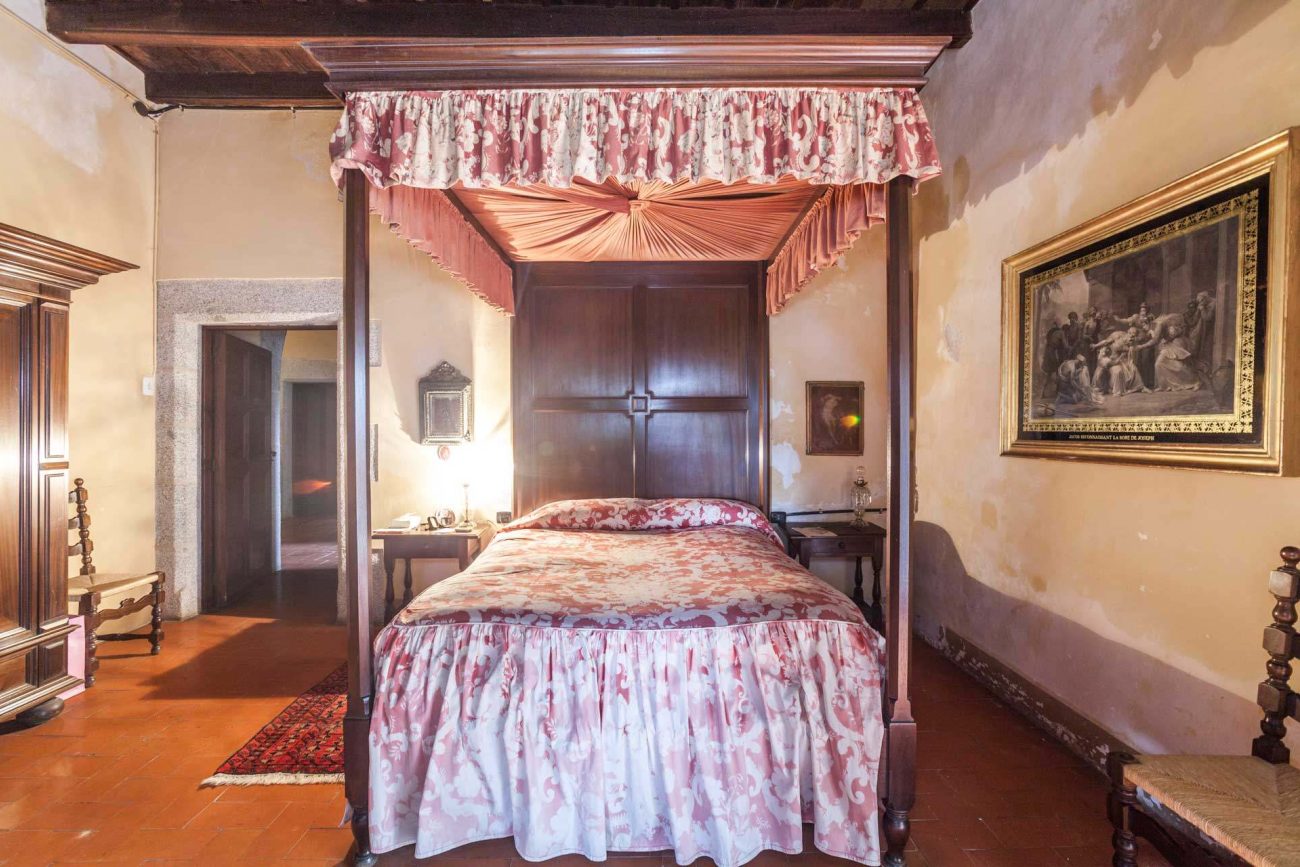 Large Masia of the XVI century in Maresme