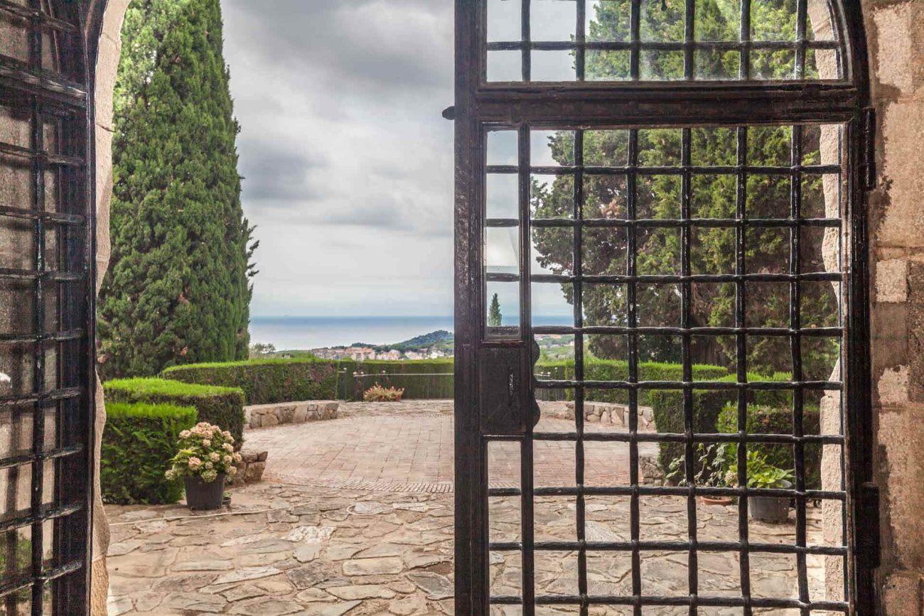 Large Masia of the XVI century in Maresme