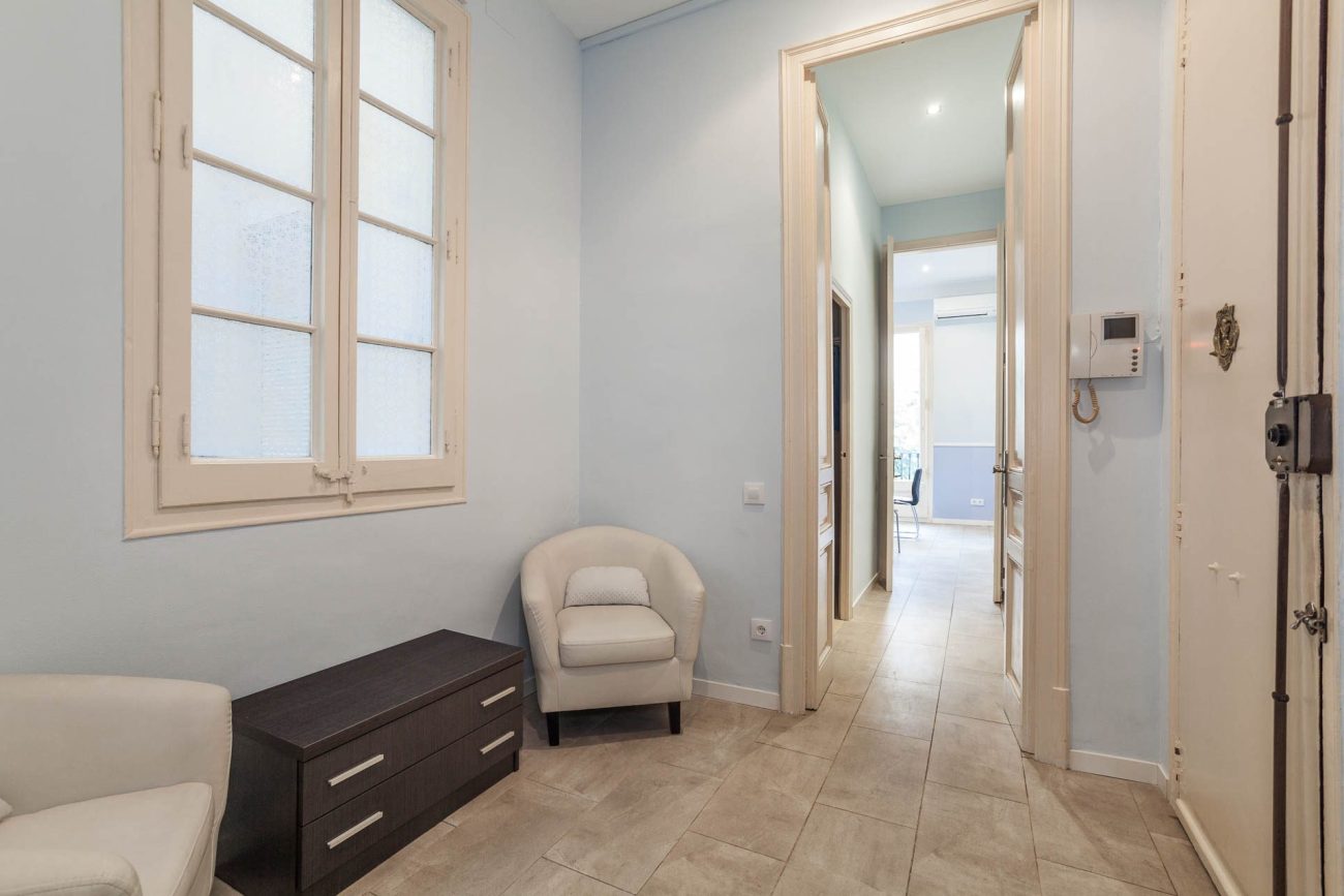 Recently reformed apartment in Eixample