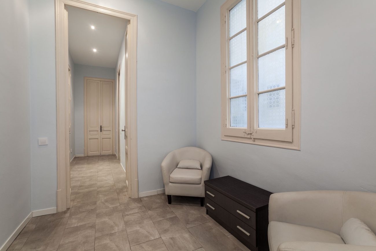 Recently reformed apartment in Eixample