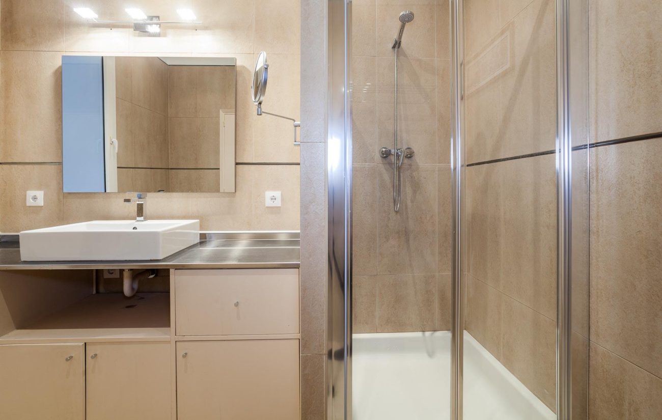 Recently reformed apartment in Eixample