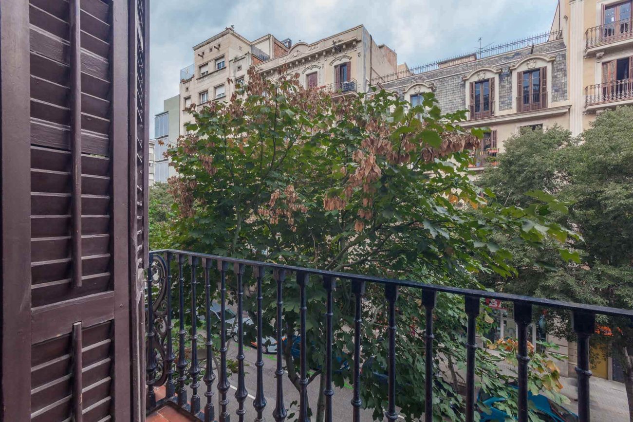 Recently reformed apartment in Eixample