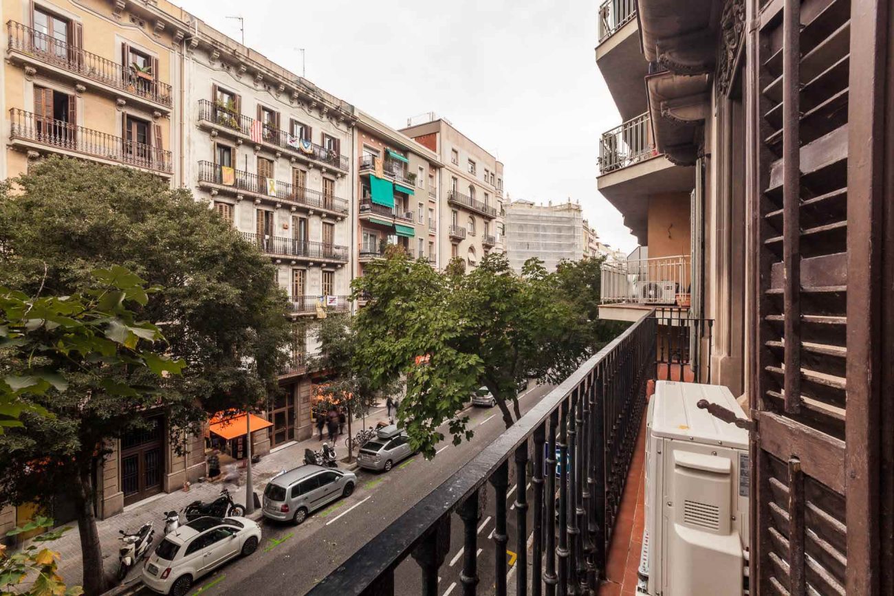 Recently reformed apartment in Eixample