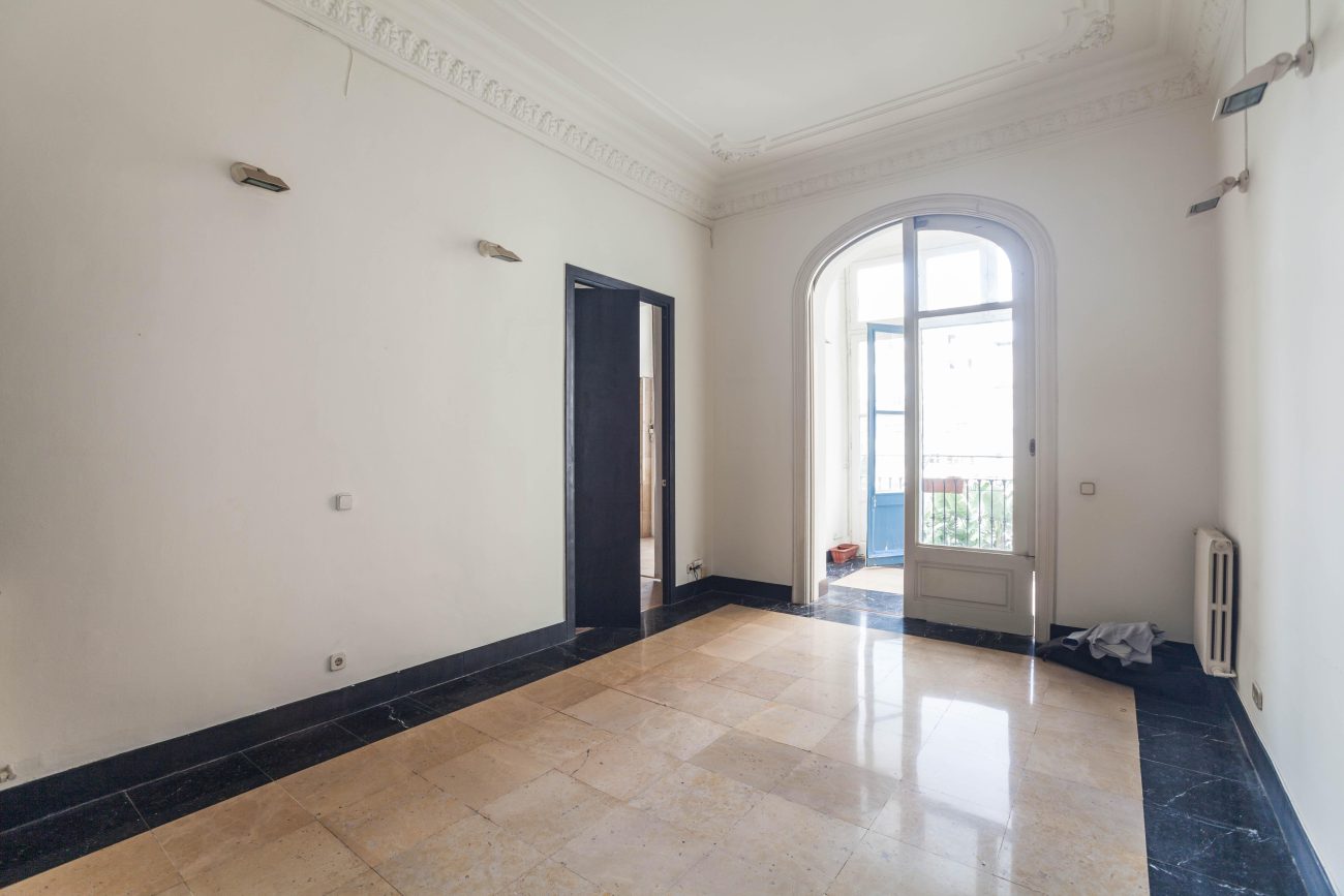 Excellent apartment in the most prestigious street of Barcelona