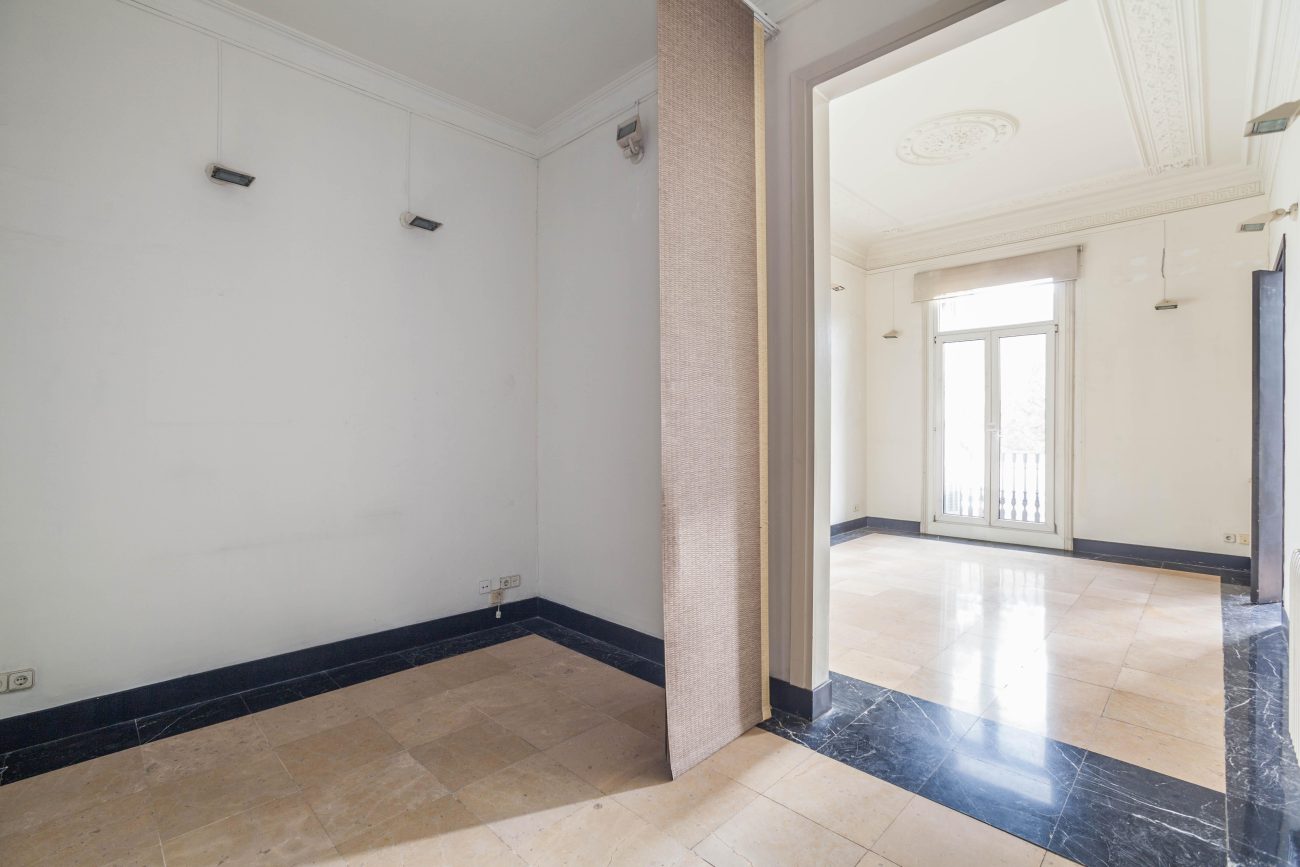 Excellent apartment in the most prestigious street of Barcelona