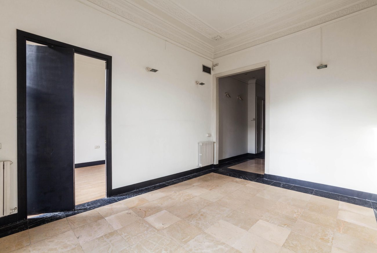 Excellent apartment in the most prestigious street of Barcelona