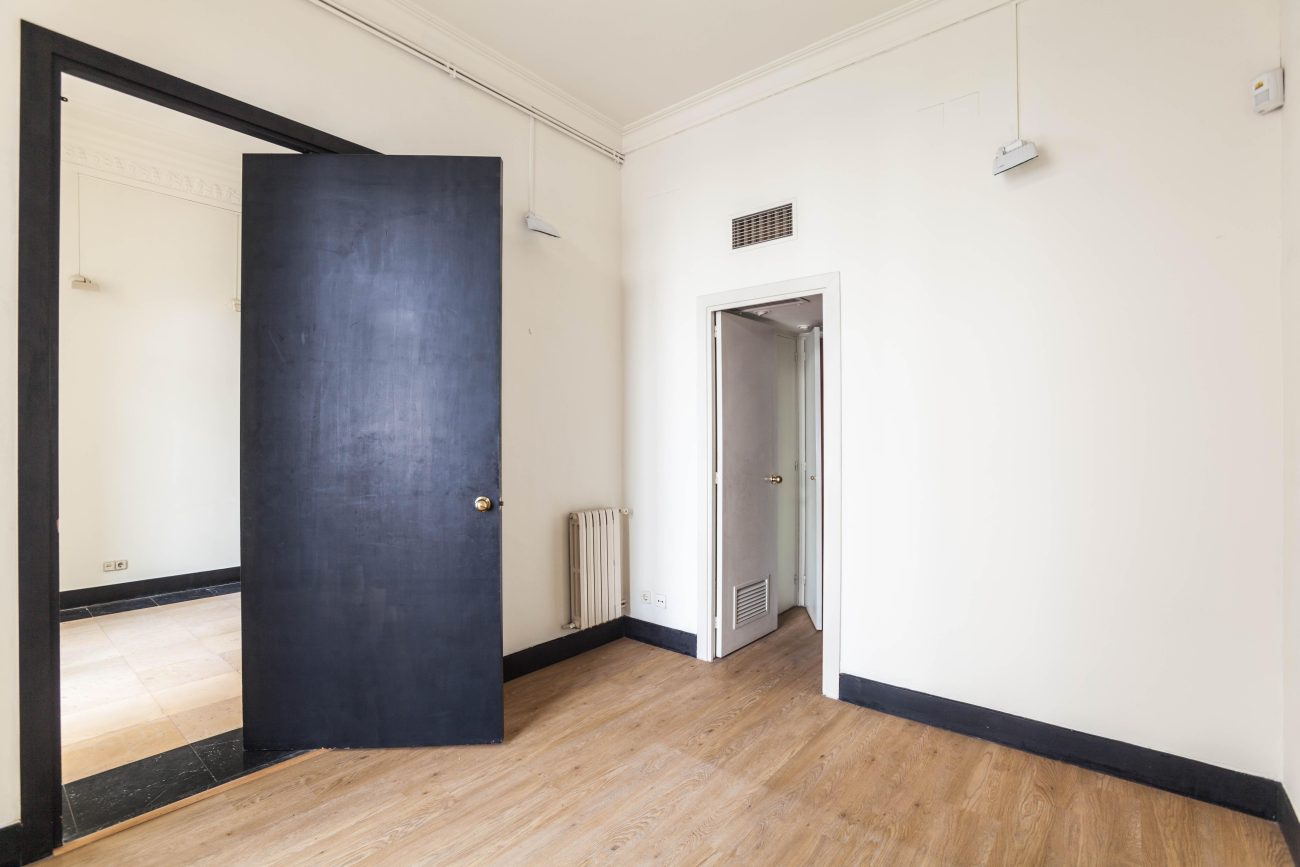 Excellent apartment in the most prestigious street of Barcelona